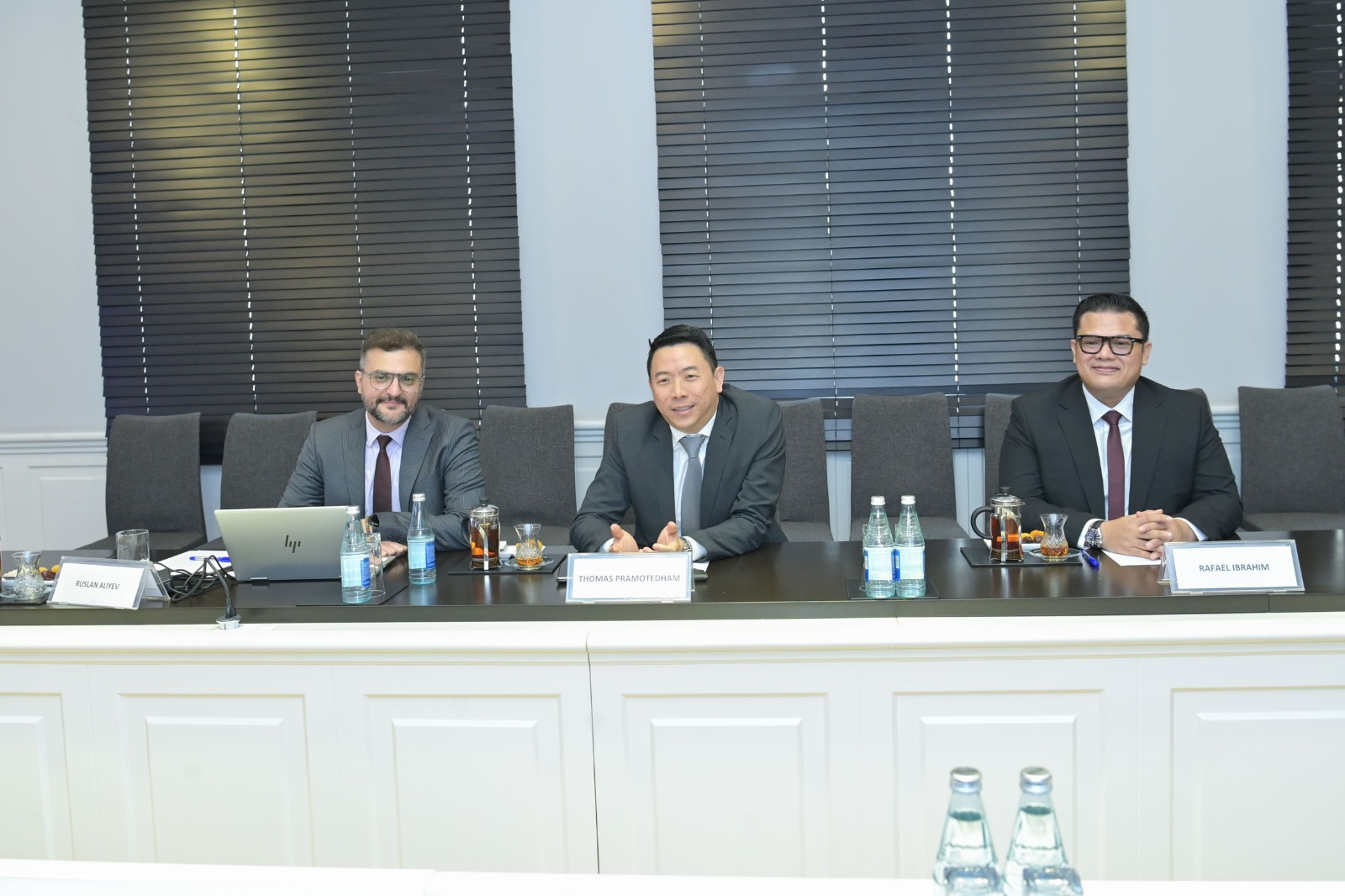 Elm və Təhsil Nazirliyi ilə G42 Presight şirkəti arasında  əməkdaşlıq imkanları müzakirə olunub